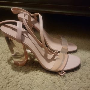 Call it Spring pink pretty heels